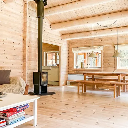 Lovely In With Kitchen Holiday home *